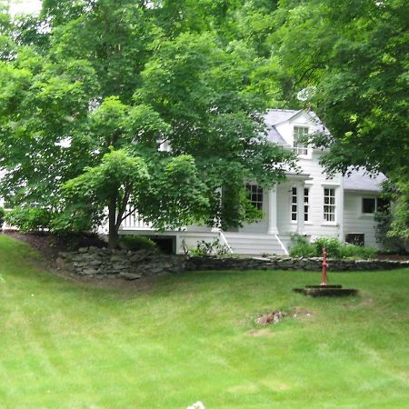 B&B On Seven Acres With Private Bed & Bath Clinton Corners Екстер'єр фото
